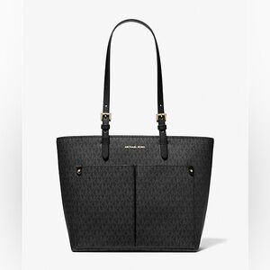 Jet Set Medium Logo Pocket Tote Bag